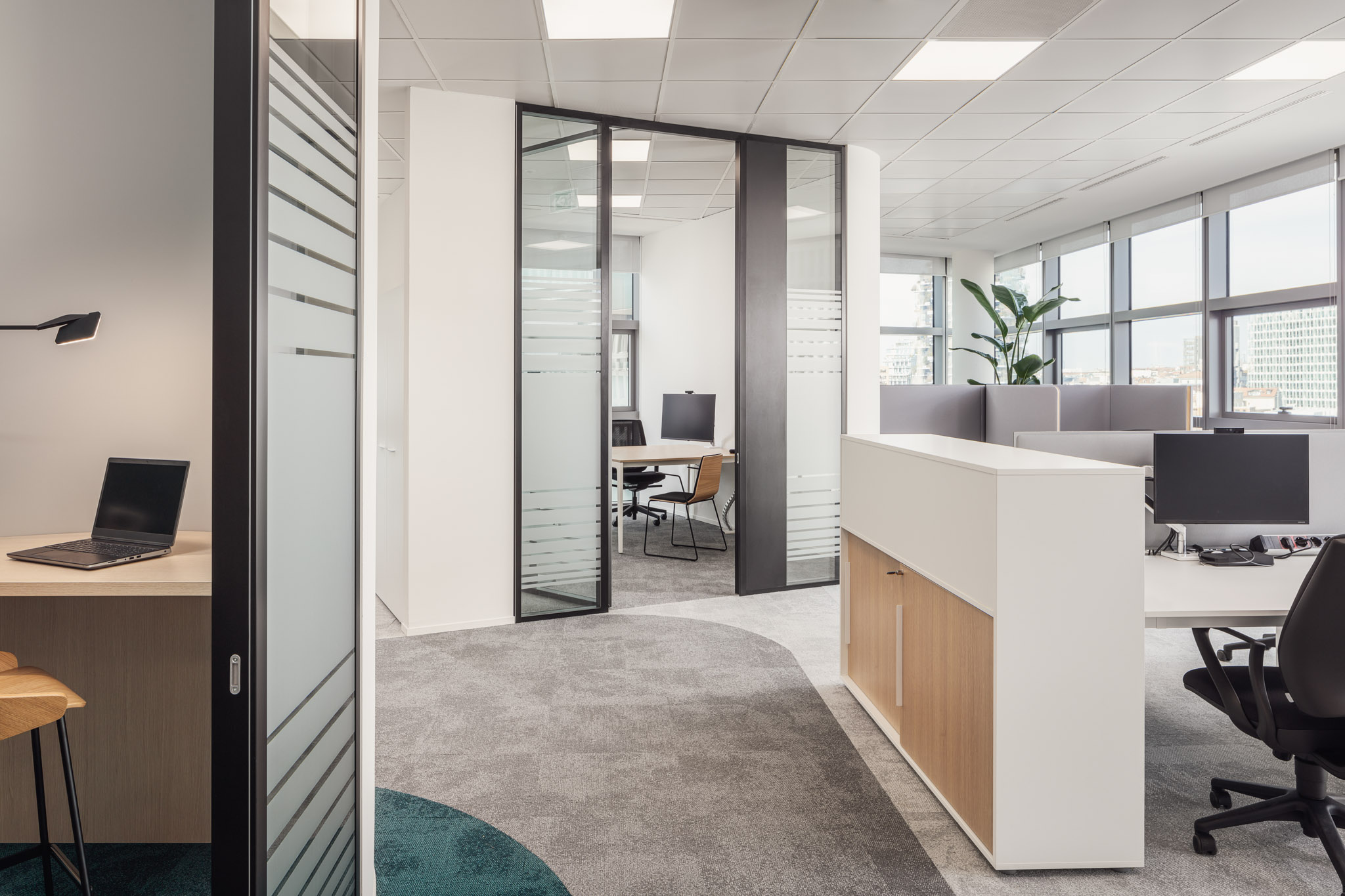 Flexible And Functional Workspaces For A New Work Experience