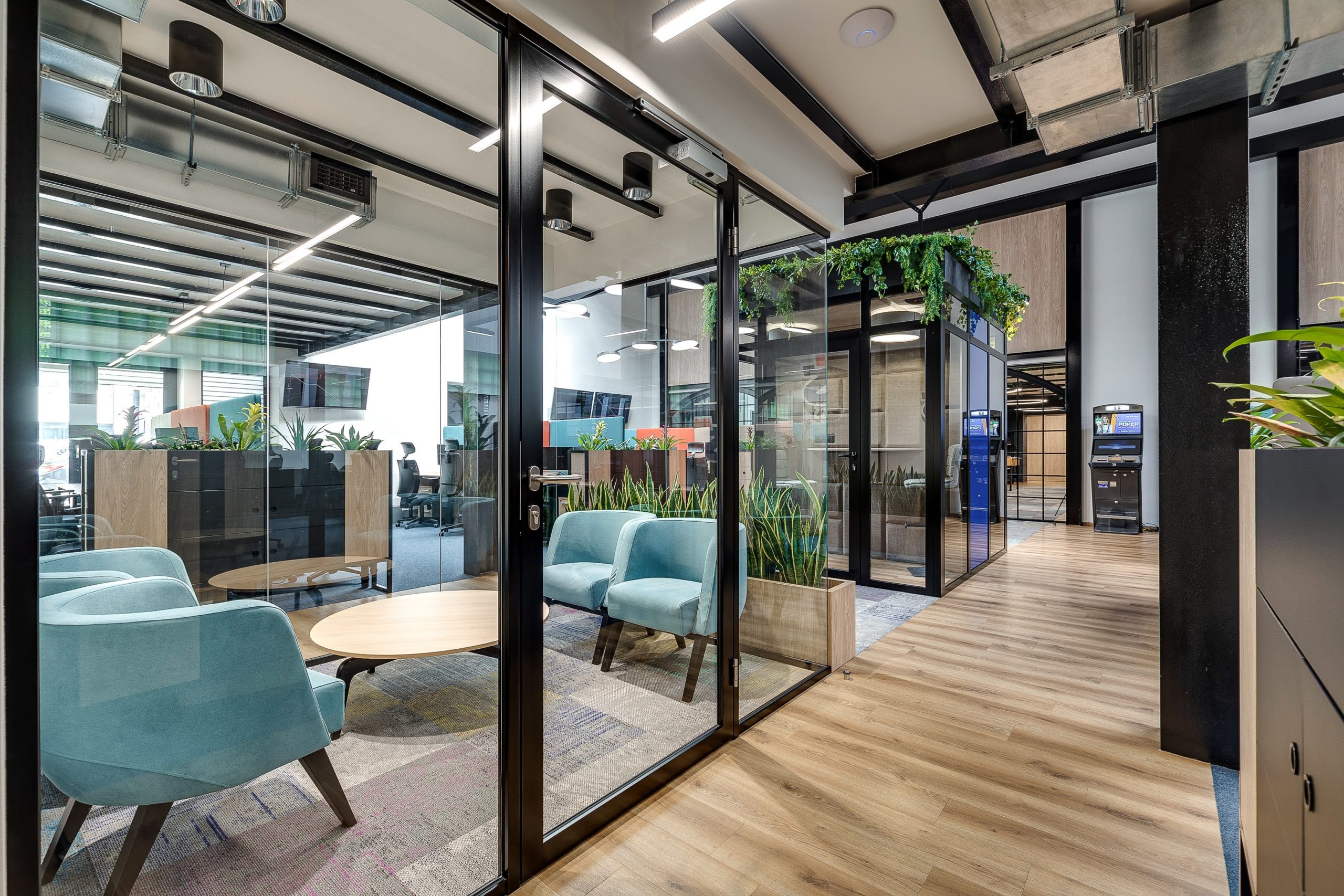 STS: From a warehouse to a spacious office - Tétris-db